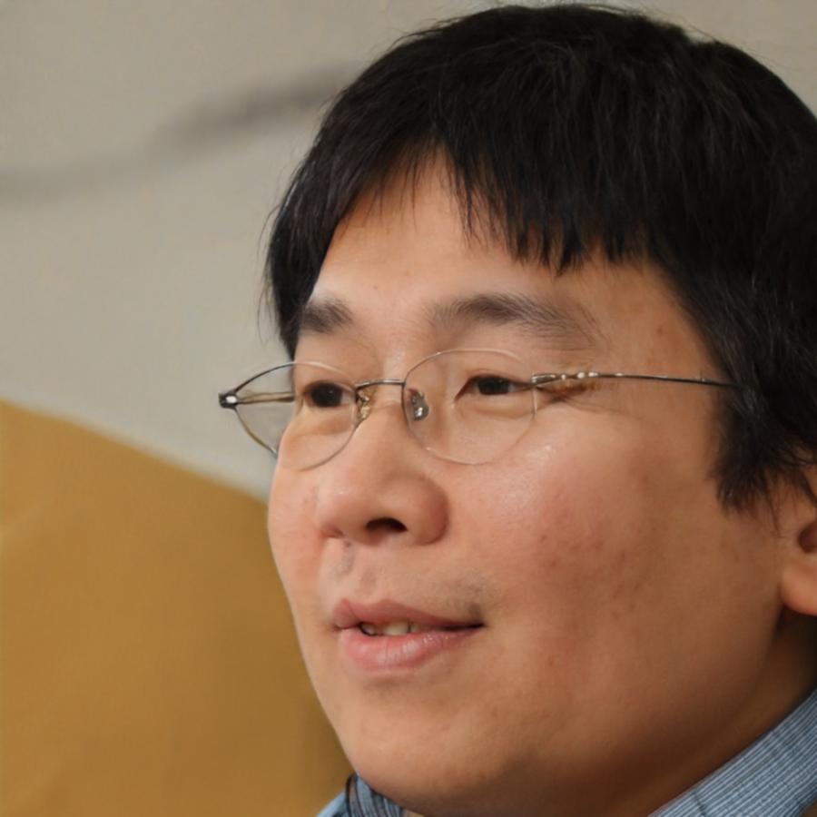 Formateur expliquant des concepts d'analyse financière